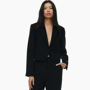 Aritzia Wilfred black crop crepe blazer XXS